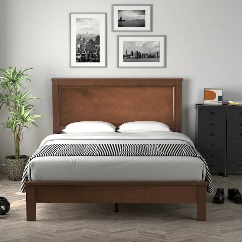 Struttura letto a piattaforma in legno con supporto a doghe e testiera a pannello